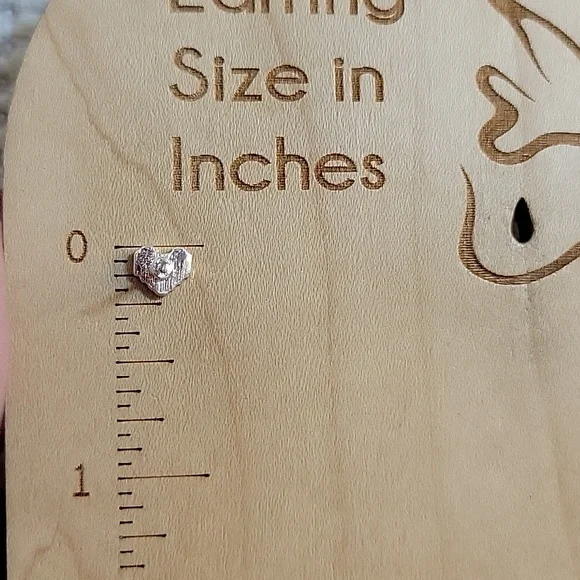 🔥LAST PAIR🔥 TINY RAINBOW HEART STUD EARRINGS - Picture 5 of 5